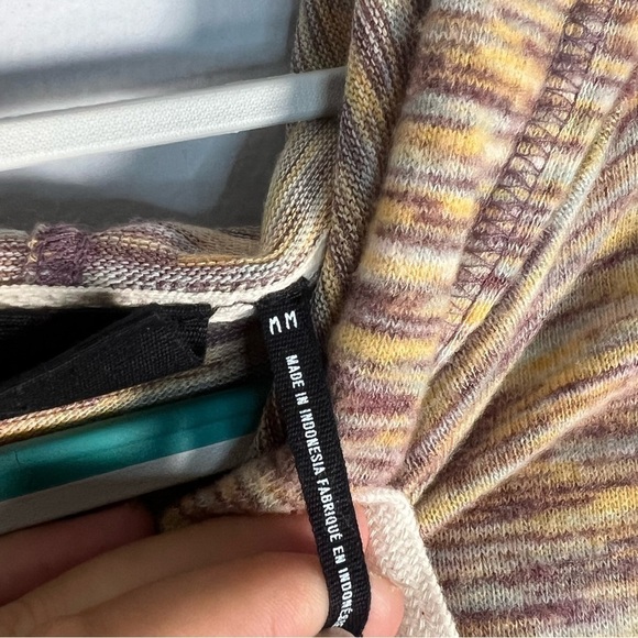 Urban Outfitters Out From Under Space Dyed Jenny Cropped Hoodie Size Medium - Picture 9 of 11